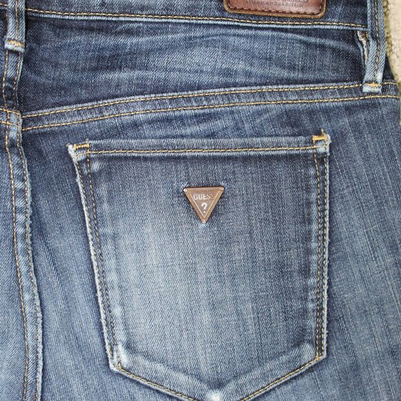 Vintage Guess Denim Jeans Womens Size 27 Boot Leg Low Waist Dark Wash Blue - Picture 3 of 6